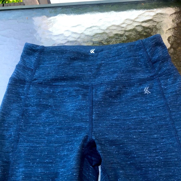 XS Athletic Leggings - Picture 2 of 4